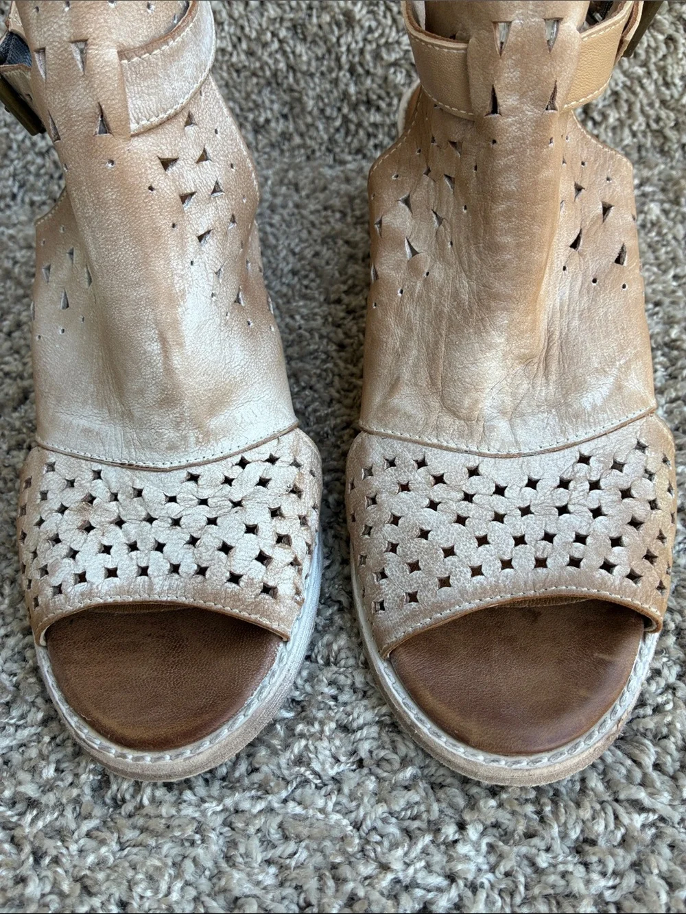 Roan by Bed|Stu Christine P Distressed Tan Laser-Cut Slingback Heels size 8.5